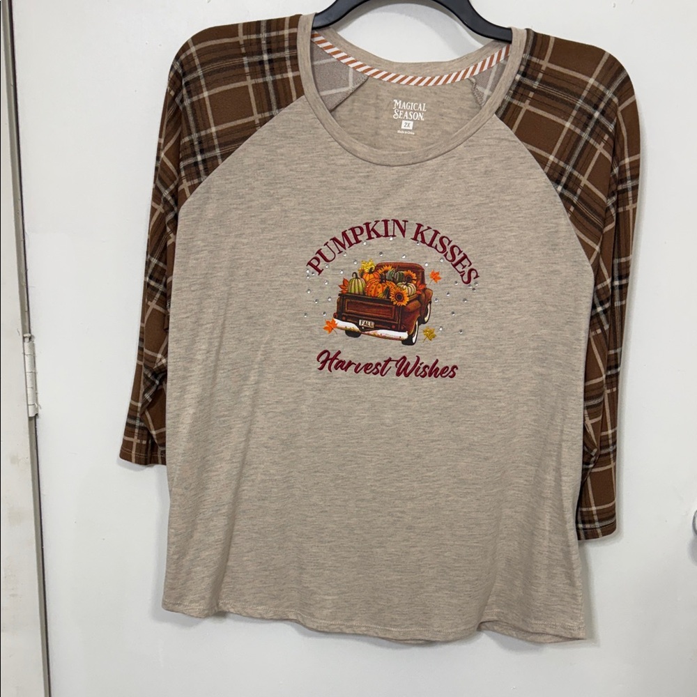 Womens Long-Sleeve 'Pumpkin Kisses' Top - Beige & Brown